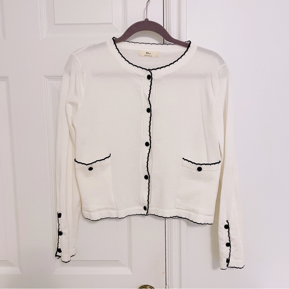 White & Black Scalloped Trim Minimalistic Y2K Barbie Style Cardigan Top